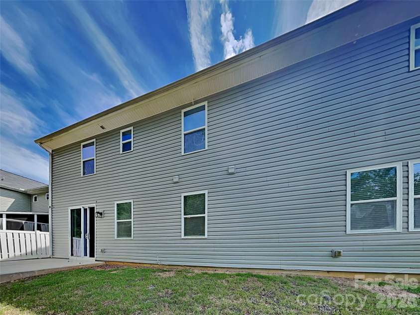 9425 Hartington Place, Charlotte, NC 28269.  MLS# CAR4384878, YatesRealty ID 24670. 