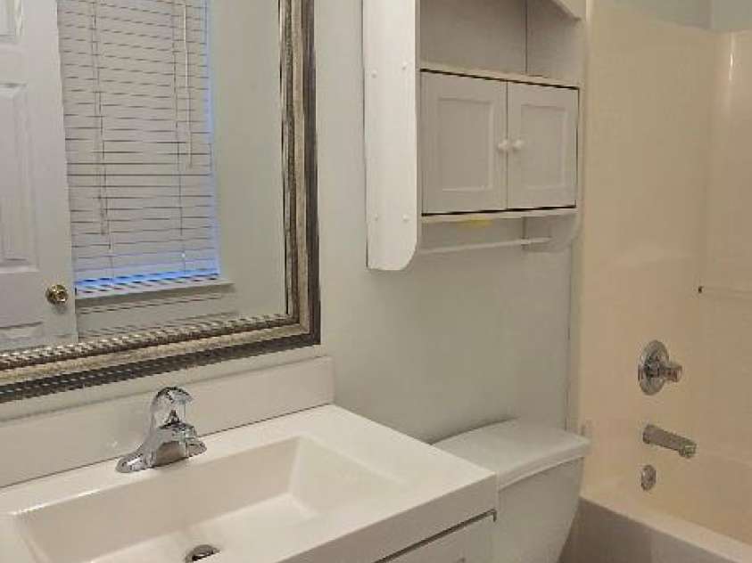 5751 Justins Forest Drive, Charlotte, NC 28212.  MLS# CAR4383461, YatesRealty ID 24671. 