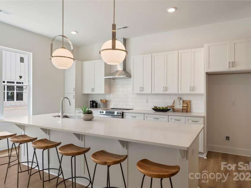 4012 Arvida Lane, Charlotte, NC 28208.  MLS# CAR4278974, YatesRealty ID 24673. 