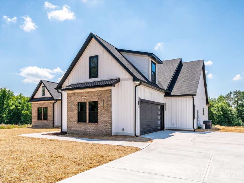 1012 Harrogate Drive, Bessemer City, NC 28016.  MLS# CAR4384973, YatesRealty ID 24675. 