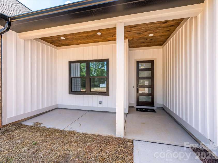 1012 Harrogate Drive, Bessemer City, NC 28016.  MLS# CAR4384973, YatesRealty ID 24675. 