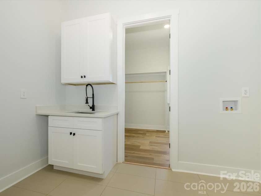 1012 Harrogate Drive, Bessemer City, NC 28016.  MLS# CAR4384973, YatesRealty ID 24675. 