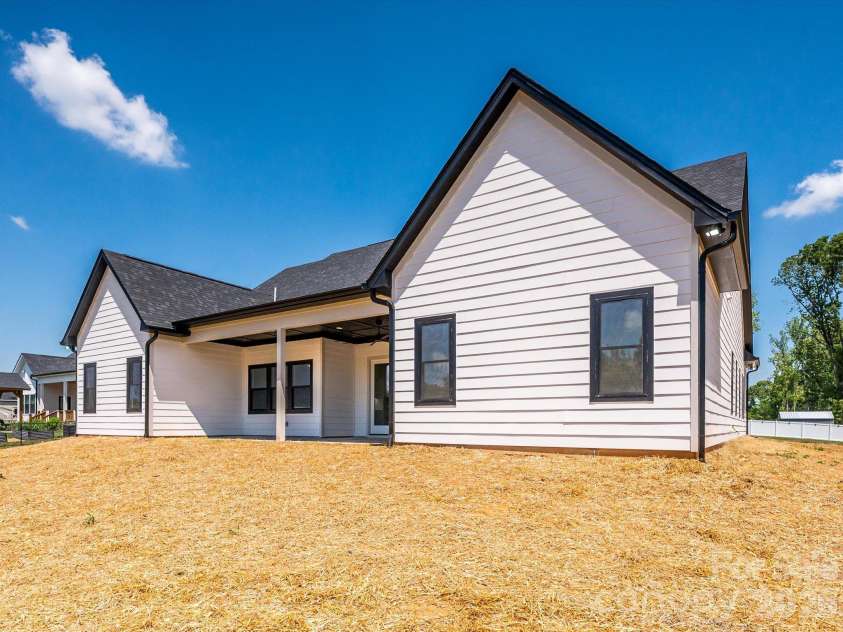 1012 Harrogate Drive, Bessemer City, NC 28016.  MLS# CAR4384973, YatesRealty ID 24675. 