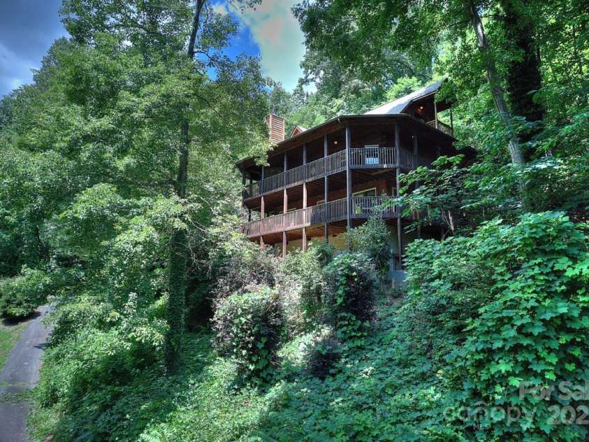 178 Anglers Way, Lake Lure, NC 28746.  MLS# CAR4277342, YatesRealty ID 24675. 