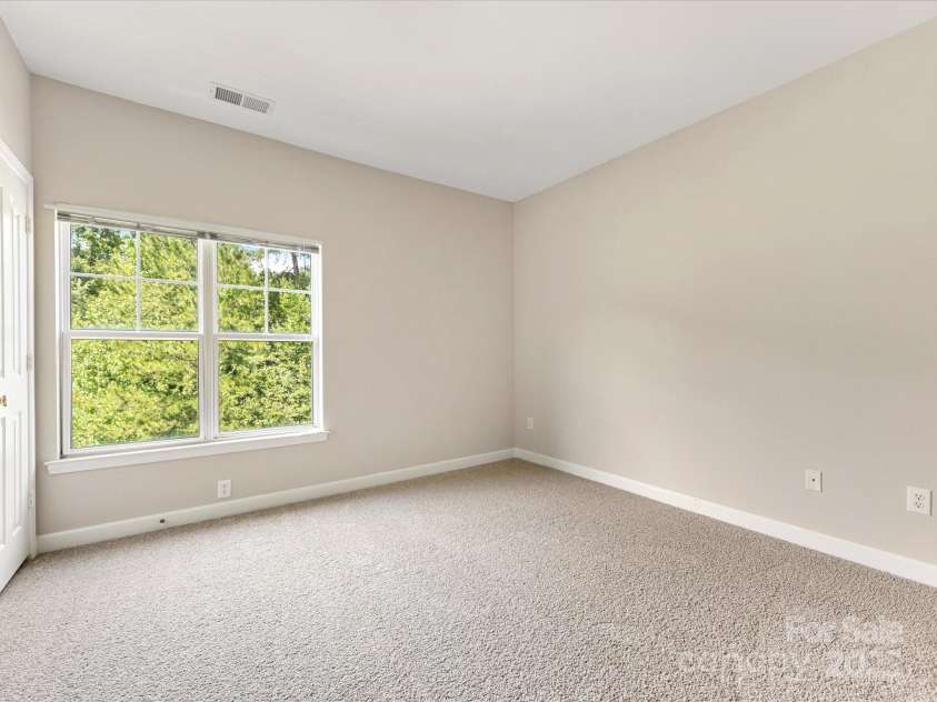 10650 Hill Point Court, Charlotte, NC 28262.  MLS# CAR4277696, YatesRealty ID 24676. Guest bedroom