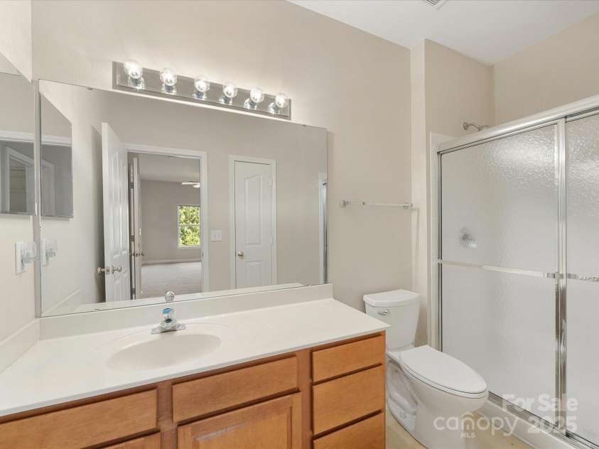 10650 Hill Point Court, Charlotte, NC 28262.  MLS# CAR4277696, YatesRealty ID 24676. Primary bathroom