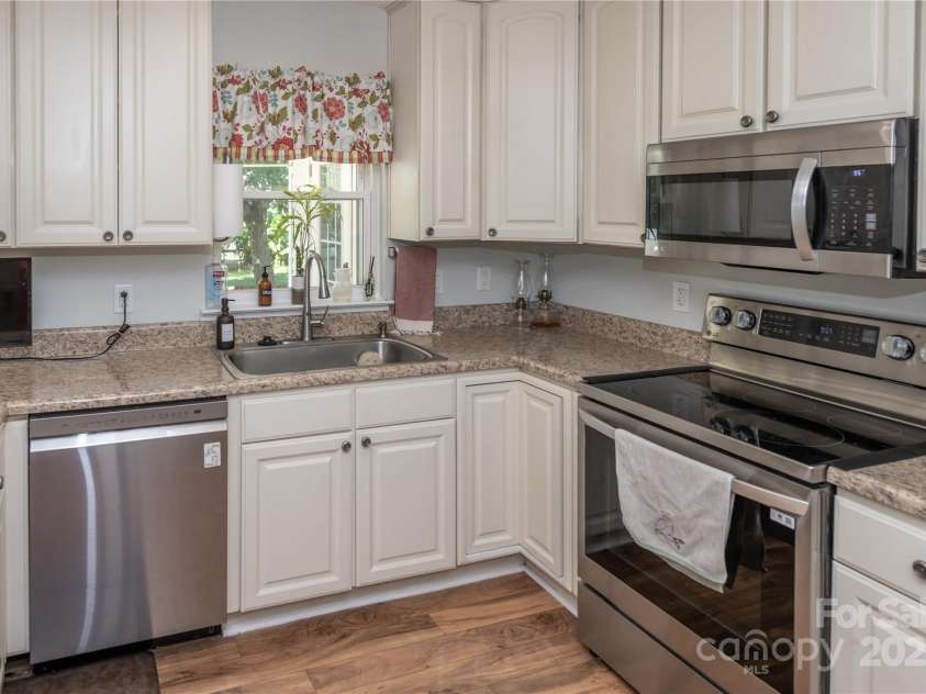 2085 Chapel Creek Road, Concord, NC 28025.  MLS# CAR4276442, YatesRealty ID 24677. 