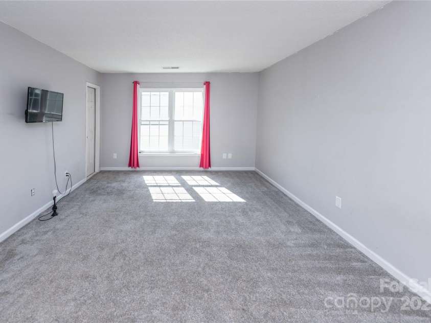 2085 Chapel Creek Road, Concord, NC 28025.  MLS# CAR4276442, YatesRealty ID 24677. 