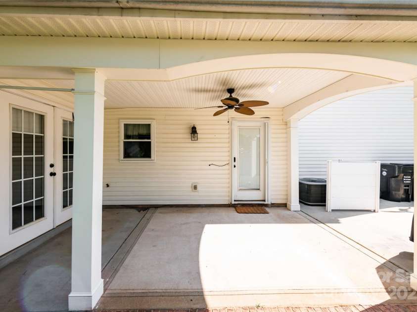 2085 Chapel Creek Road, Concord, NC 28025.  MLS# CAR4276442, YatesRealty ID 24677. 