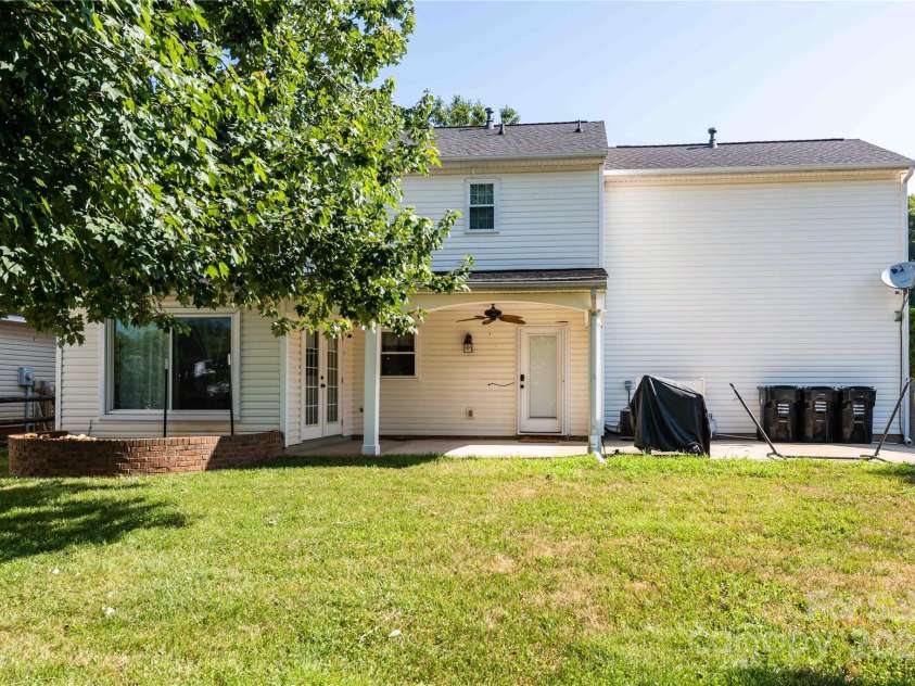 2085 Chapel Creek Road, Concord, NC 28025.  MLS# CAR4276442, YatesRealty ID 24677. 