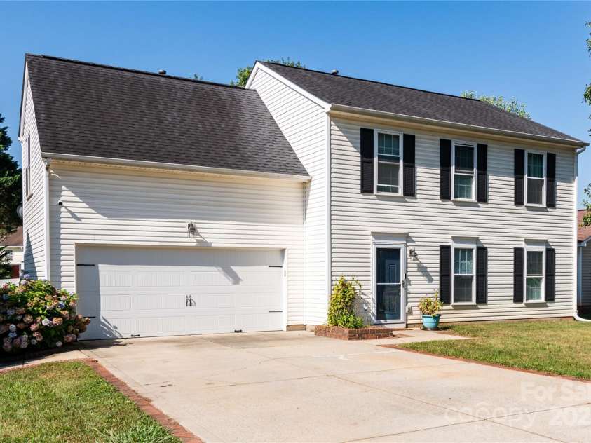 2085 Chapel Creek Road, Concord, NC 28025.  MLS# CAR4276442, YatesRealty ID 24677. 