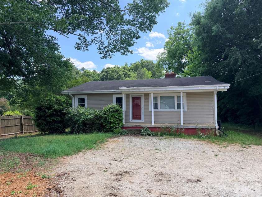 2675 Long Ferry Road, Salisbury, NC 28146.  MLS# CAR4385378, YatesRealty ID 24677. 