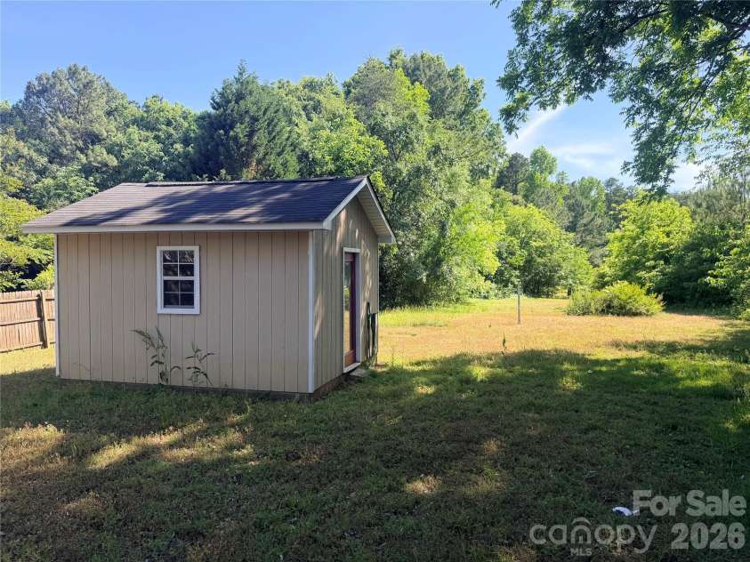 2675 Long Ferry Road, Salisbury, NC 28146.  MLS# CAR4385378, YatesRealty ID 24677. 