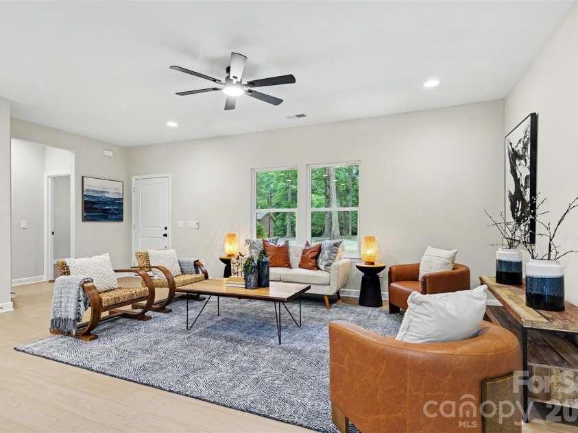 1002 Kingswood Drive, Monroe, NC 28112.  MLS# CAR4385415, YatesRealty ID 24679. 