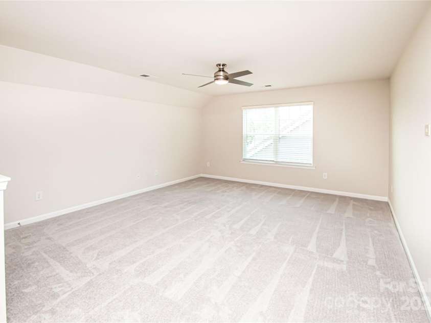 17718 Terryglass Lane, Charlotte, NC 28278.  MLS# CAR4274833, YatesRealty ID 24679. Bonus Room on 3rd level