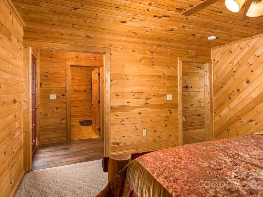 3443 Valley Drive, Lenoir, NC 28645.  MLS# CAR4283336, YatesRealty ID 2468. 