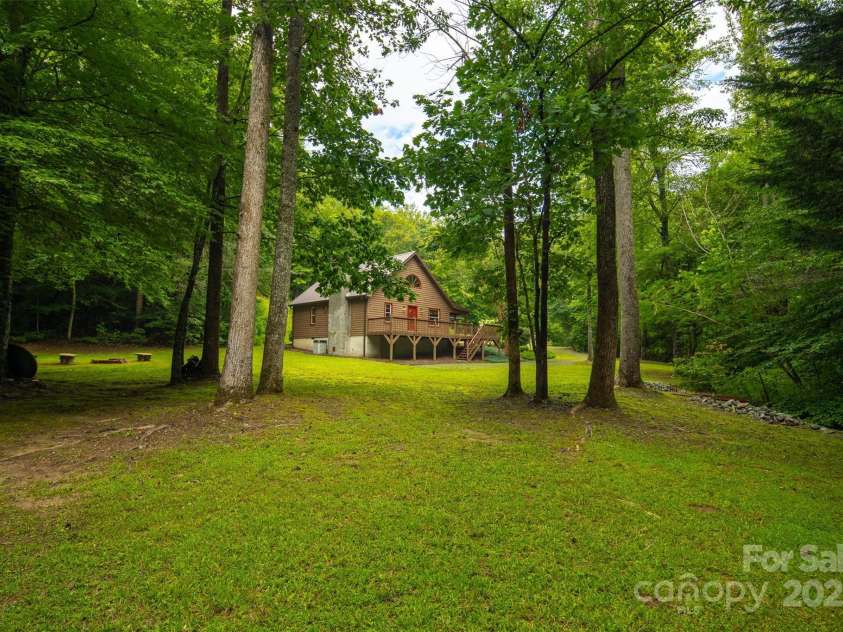 3443 Valley Drive, Lenoir, NC 28645.  MLS# CAR4283336, YatesRealty ID 2468. 