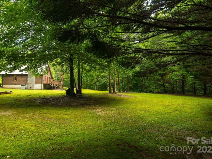 3443 Valley Drive, Lenoir, NC 28645.  MLS# CAR4283336, YatesRealty ID 2468. 