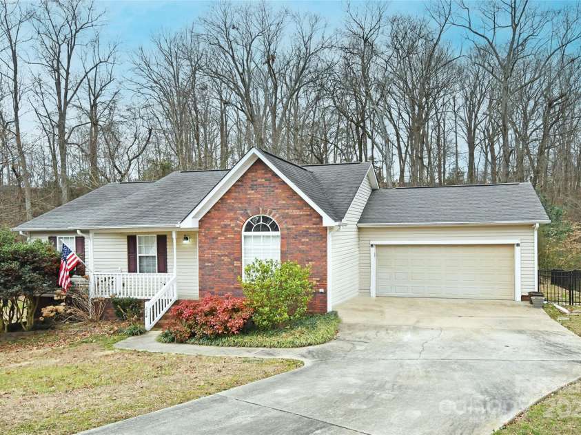 234 Candle Court, Concord, NC 28027.  MLS# CAR4220734, YatesRealty ID 24680. 