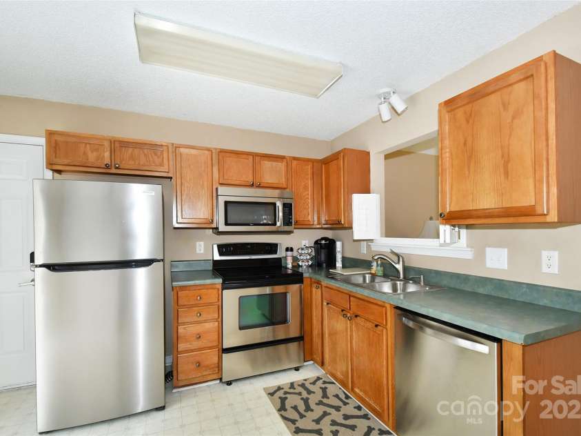 234 Candle Court, Concord, NC 28027.  MLS# CAR4220734, YatesRealty ID 24680. 