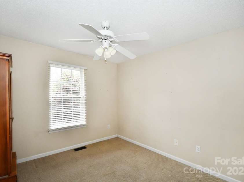 234 Candle Court, Concord, NC 28027.  MLS# CAR4220734, YatesRealty ID 24680. 