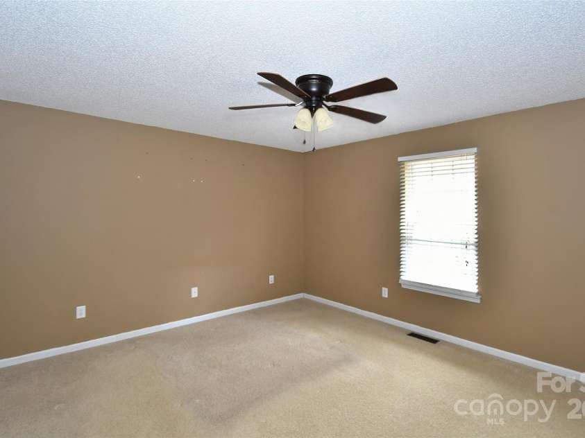 234 Candle Court, Concord, NC 28027.  MLS# CAR4220734, YatesRealty ID 24680. 