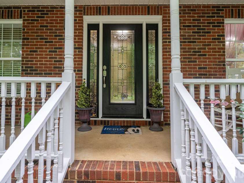 1228 Plantation Trail, Gastonia, NC 28056.  MLS# CAR4385430, YatesRealty ID 24681. 