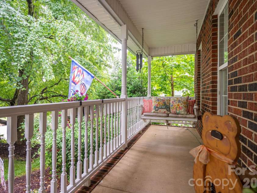 1228 Plantation Trail, Gastonia, NC 28056.  MLS# CAR4385430, YatesRealty ID 24681. 