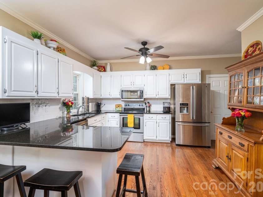 1228 Plantation Trail, Gastonia, NC 28056.  MLS# CAR4385430, YatesRealty ID 24681. 
