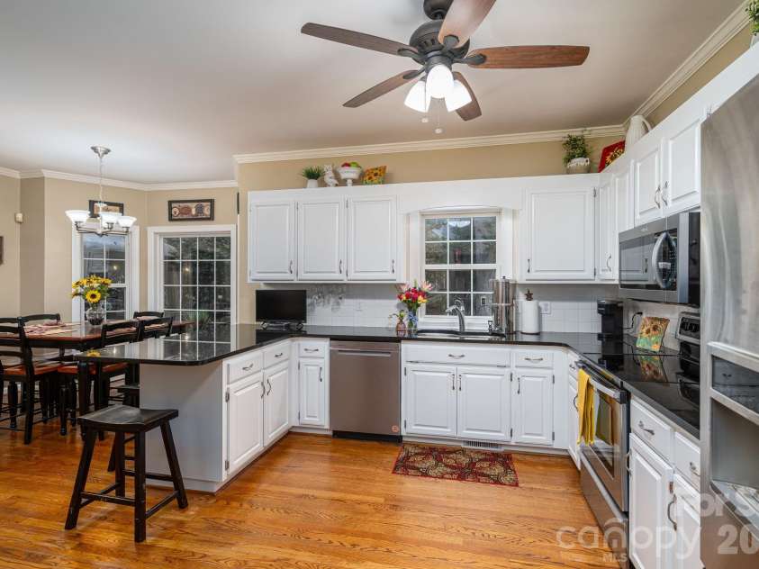 1228 Plantation Trail, Gastonia, NC 28056.  MLS# CAR4385430, YatesRealty ID 24681. 