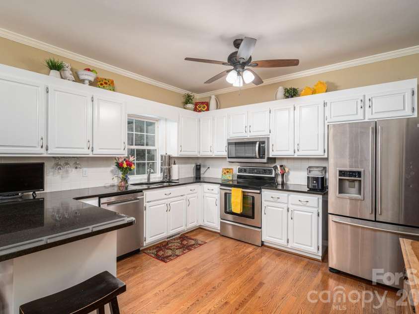 1228 Plantation Trail, Gastonia, NC 28056.  MLS# CAR4385430, YatesRealty ID 24681. 