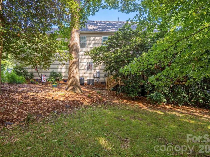 1228 Plantation Trail, Gastonia, NC 28056.  MLS# CAR4385430, YatesRealty ID 24681. 