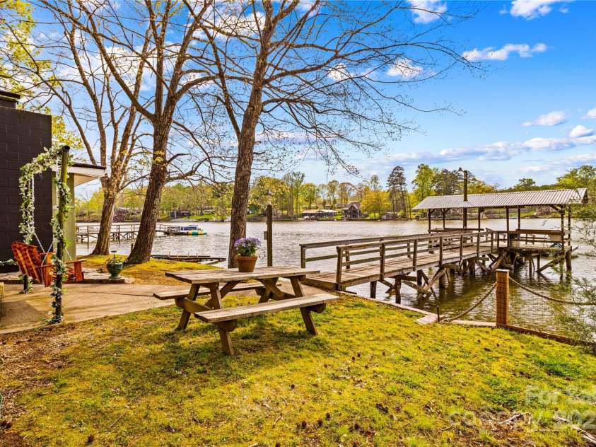 570 Lake Drive 9 Drive, Lexington, NC 27292.  MLS# CAR4278863, YatesRealty ID 24681. 