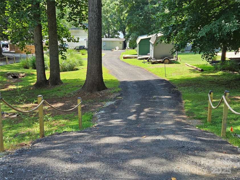 570 Lake Drive 9 Drive, Lexington, NC 27292.  MLS# CAR4278863, YatesRealty ID 24681. 