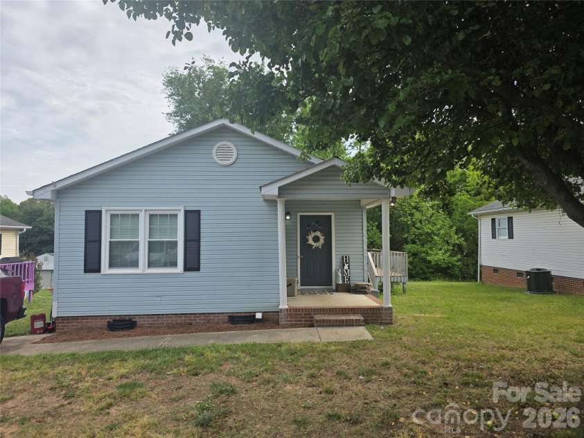 220 Alabama Avenue, Bessemer City, NC 28016.  MLS# CAR4363269, YatesRealty ID 24682. 