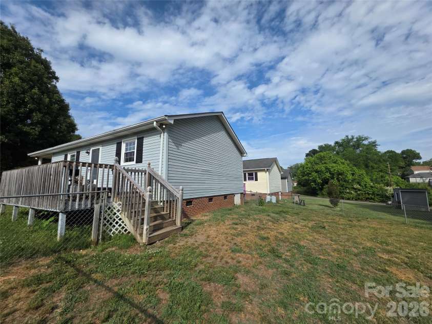 220 Alabama Avenue, Bessemer City, NC 28016.  MLS# CAR4363269, YatesRealty ID 24682. 