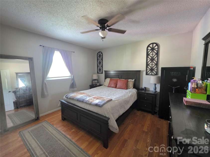 220 Alabama Avenue, Bessemer City, NC 28016.  MLS# CAR4363269, YatesRealty ID 24682. 