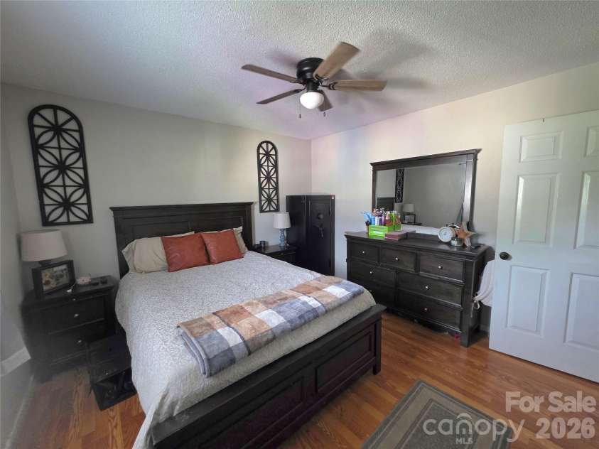 220 Alabama Avenue, Bessemer City, NC 28016.  MLS# CAR4363269, YatesRealty ID 24682. 