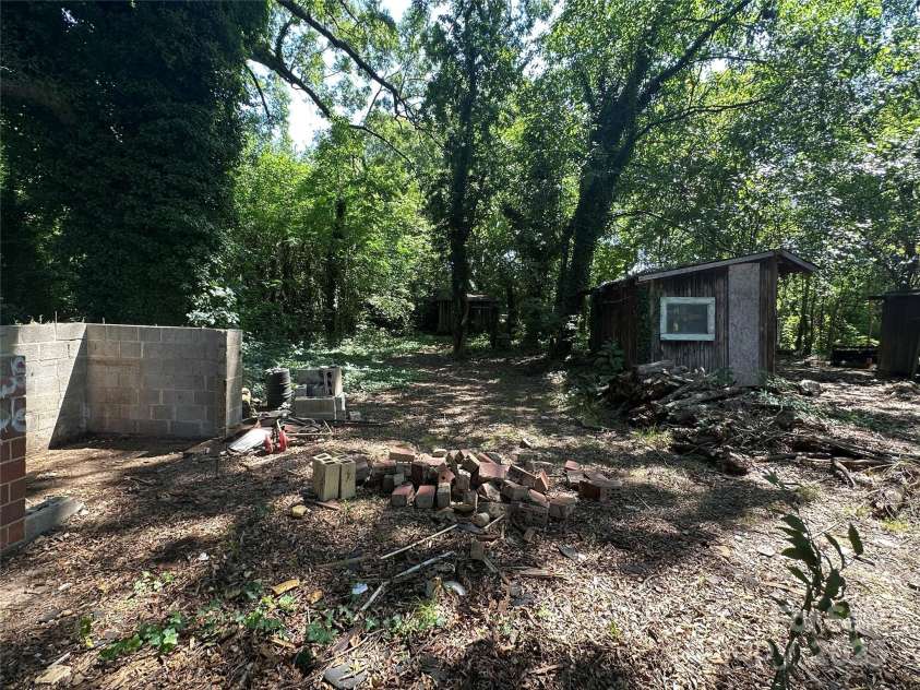 301 Weant Street, Salisbury, NC 28144.  MLS# CAR4279321, YatesRealty ID 24683. 
