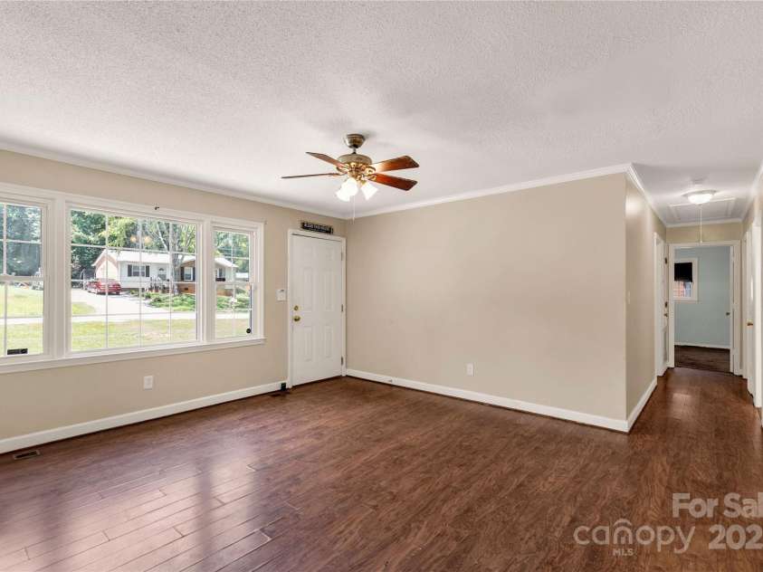 105 Autumn Place, York, SC 29745.  MLS# CAR4279250, YatesRealty ID 24684. 