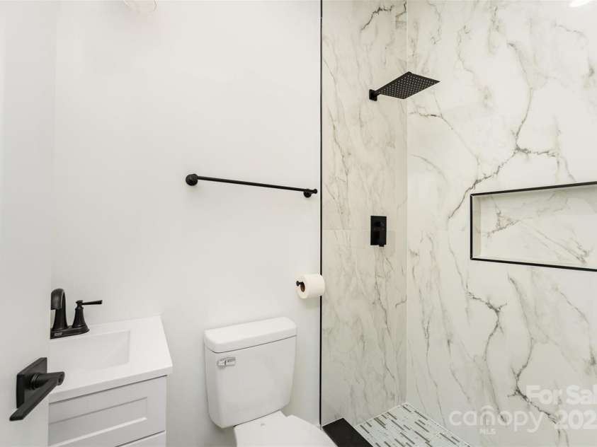 617 Juniper Avenue, Kannapolis, NC 28081.  MLS# CAR4278618, YatesRealty ID 24685. 