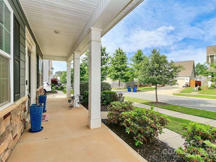 9014 Cantrell Way, Huntersville, NC 28078.  MLS# CAR4279357, YatesRealty ID 24686. 