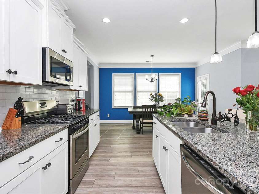 9014 Cantrell Way, Huntersville, NC 28078.  MLS# CAR4279357, YatesRealty ID 24686. 