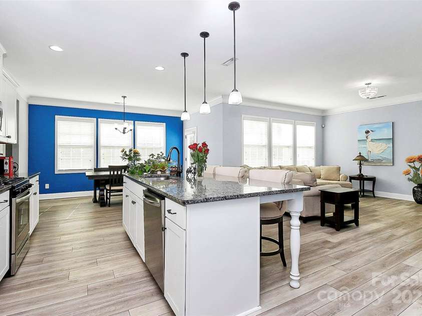 9014 Cantrell Way, Huntersville, NC 28078.  MLS# CAR4279357, YatesRealty ID 24686. 