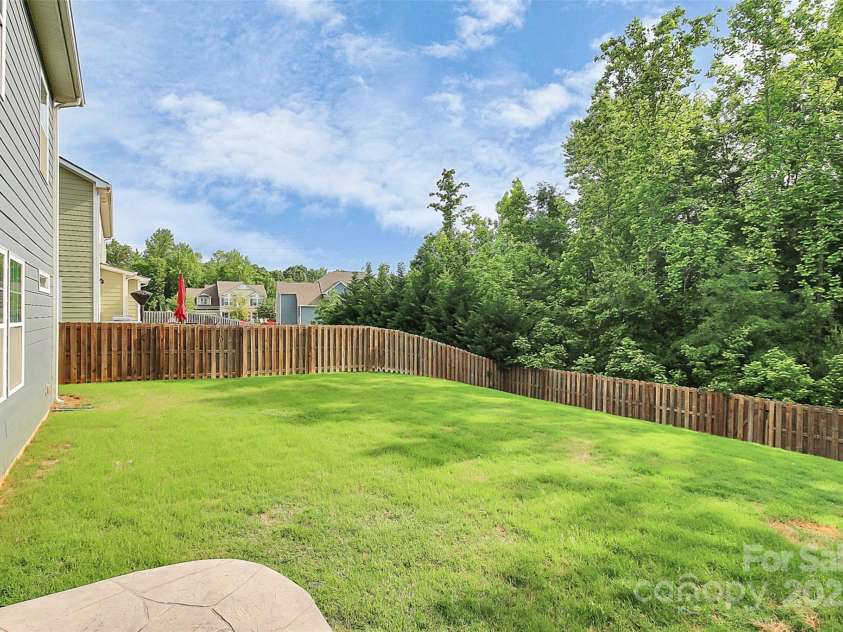 9014 Cantrell Way, Huntersville, NC 28078.  MLS# CAR4279357, YatesRealty ID 24686. 
