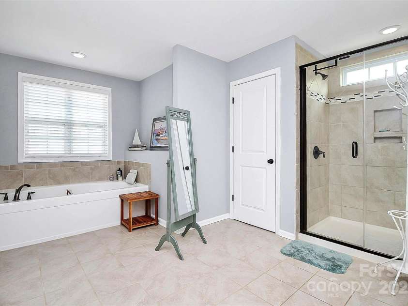 9014 Cantrell Way, Huntersville, NC 28078.  MLS# CAR4279357, YatesRealty ID 24686. 