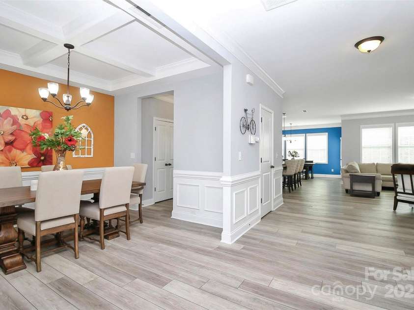 9014 Cantrell Way, Huntersville, NC 28078.  MLS# CAR4279357, YatesRealty ID 24686. 