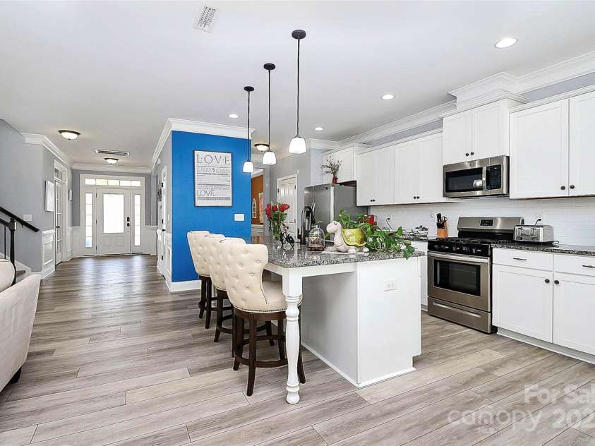 9014 Cantrell Way, Huntersville, NC 28078.  MLS# CAR4279357, YatesRealty ID 24686. 