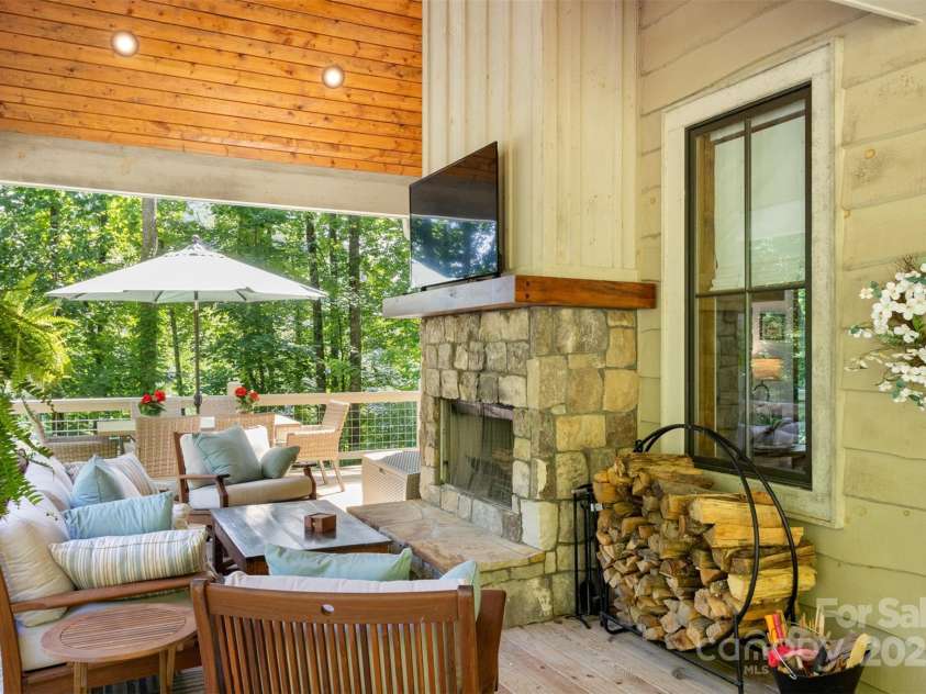 218 Pepperbush Lane, Tuckasegee, NC 28783.  MLS# CAR4250538, YatesRealty ID 24687. 