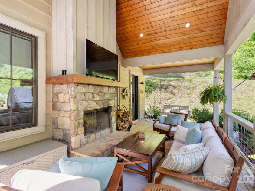 218 Pepperbush Lane, Tuckasegee, NC 28783.  MLS# CAR4250538, YatesRealty ID 24687. 